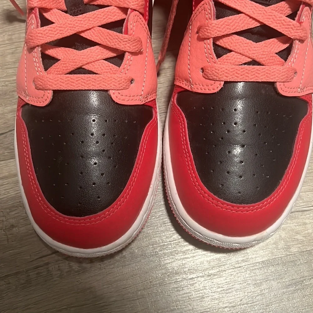 Size 7 Retros - Picture 3 of 5